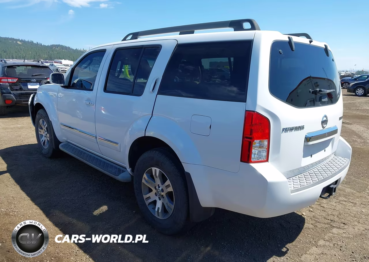 2011 Nissan Pathfinder Silver VIN:5N1AR1NN5BC628668 - 3