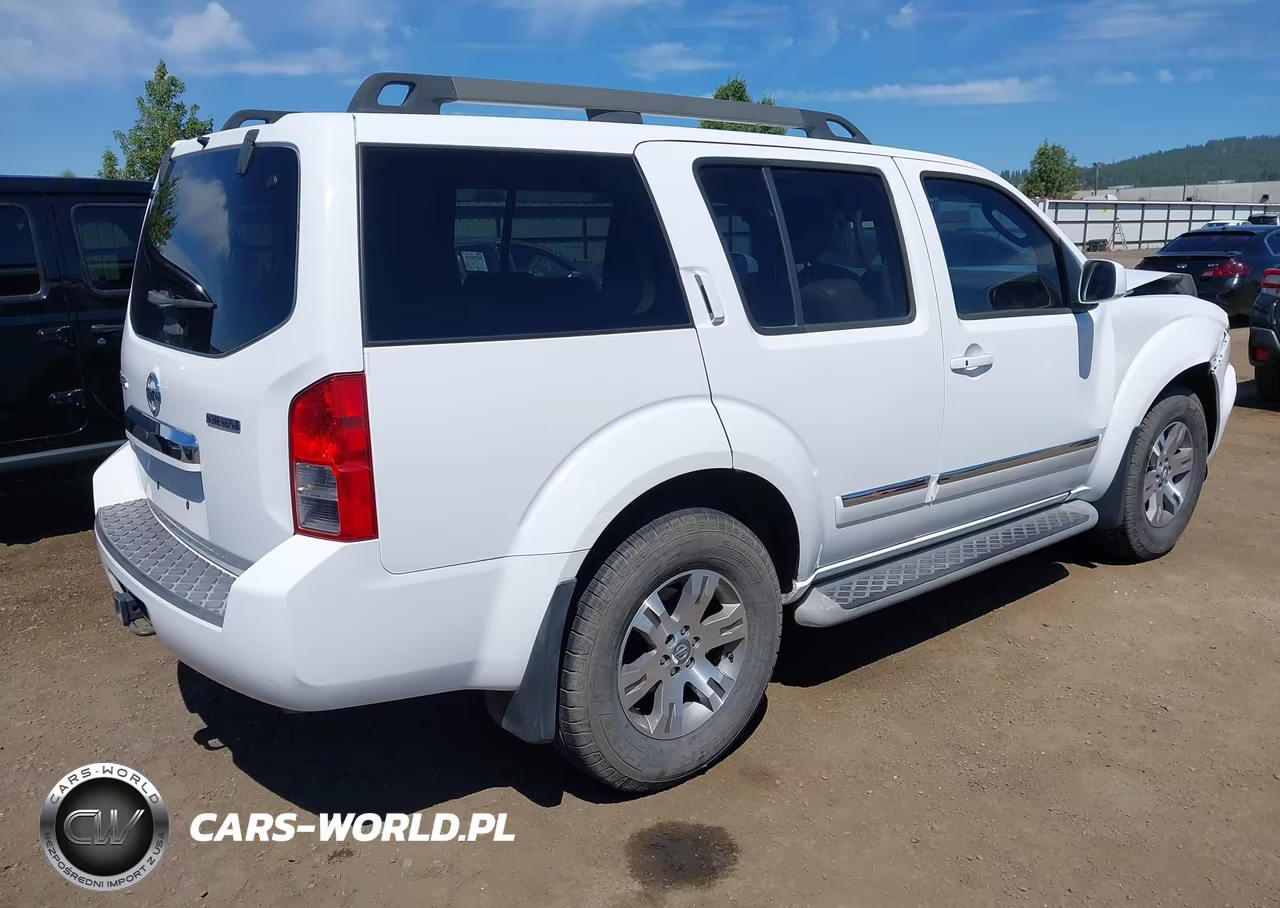 2011 Nissan Pathfinder Silver VIN:5N1AR1NN5BC628668 - 4