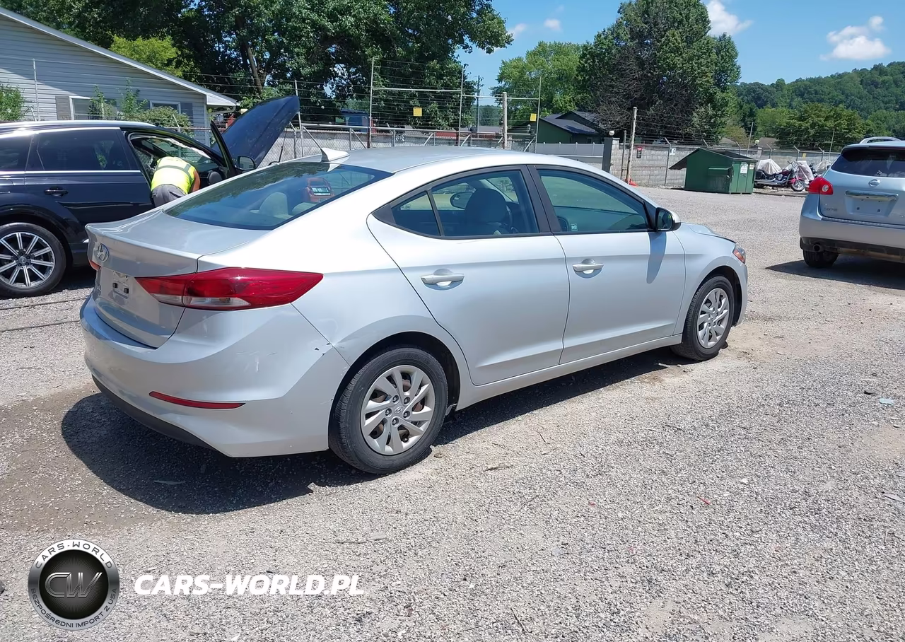 2017 Hyundai Elantra Se VIN:KMHD74LF1HU323669 - 4
