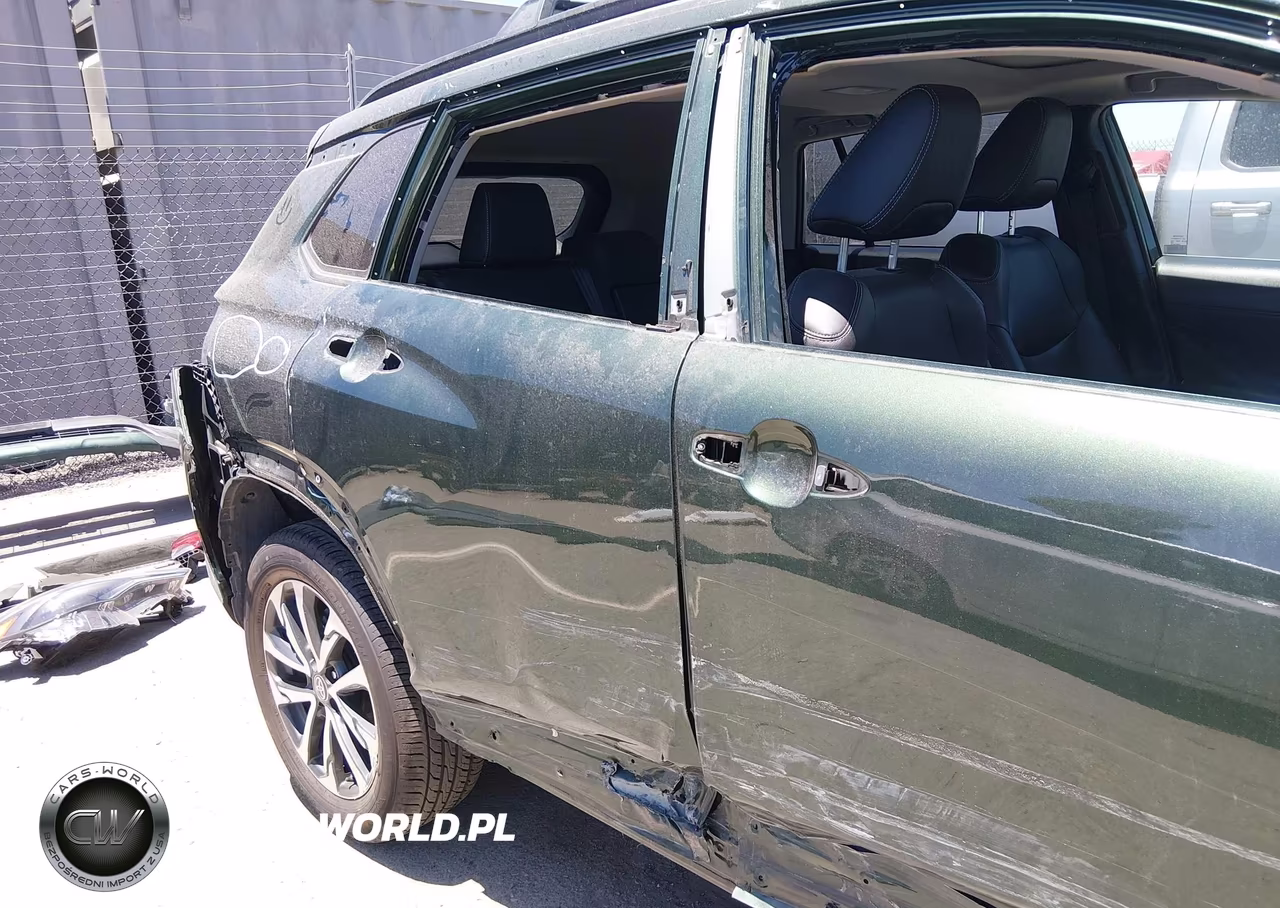 2022 Toyota Corolla Cross Xle VIN:7MUDAABG5NV032371 - 20
