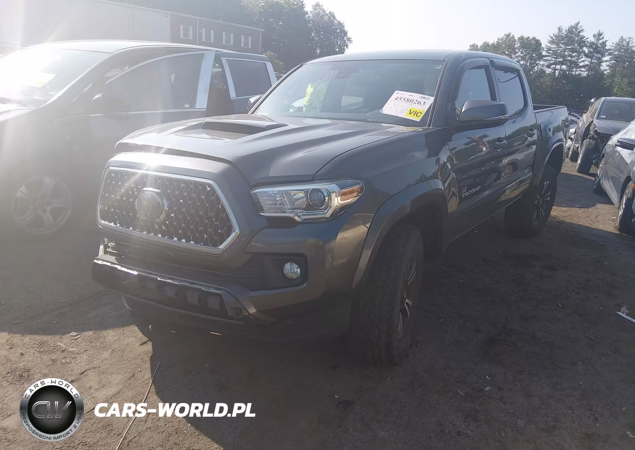 2018 Toyota Tacoma Trd Sport VIN:5TFCZ5AN6JX126334 - 2