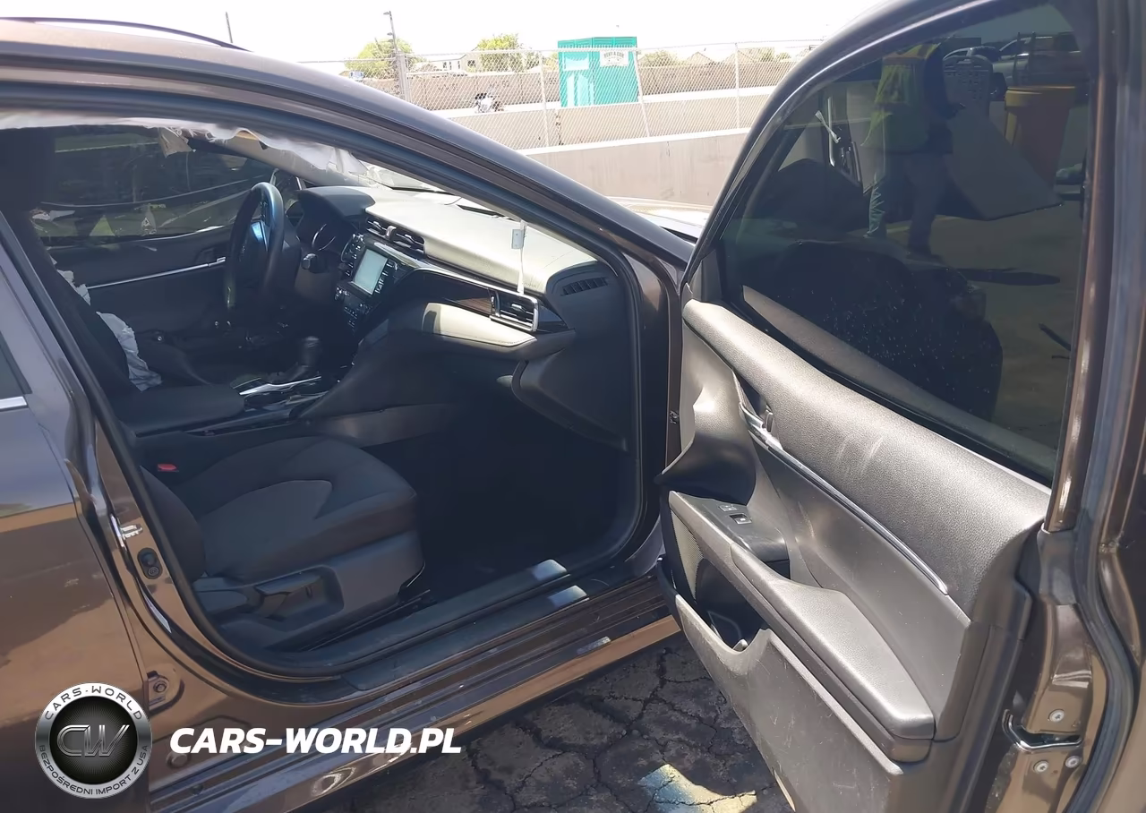 2019 Toyota Camry Hybrid Le VIN:4T1B31HK3KU005244 - 5