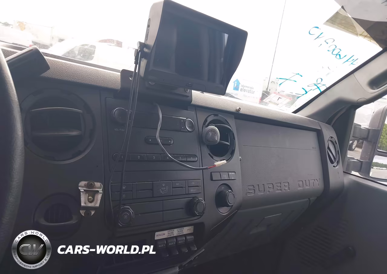 2013 Ford F-350 Chassis Xl VIN:1FDRF3GT5DEA16724 - 13