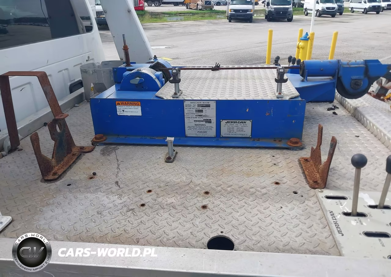2013 Ford F-350 Chassis Xl VIN:1FDRF3GT5DEA16724 - 7