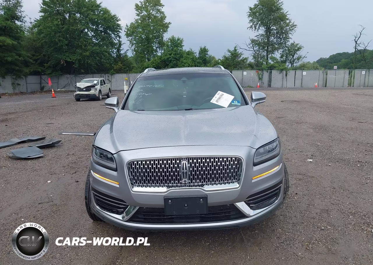 2020 Lincoln Nautilus Reserve VIN:2LMPJ8K90LBL24476 - 13