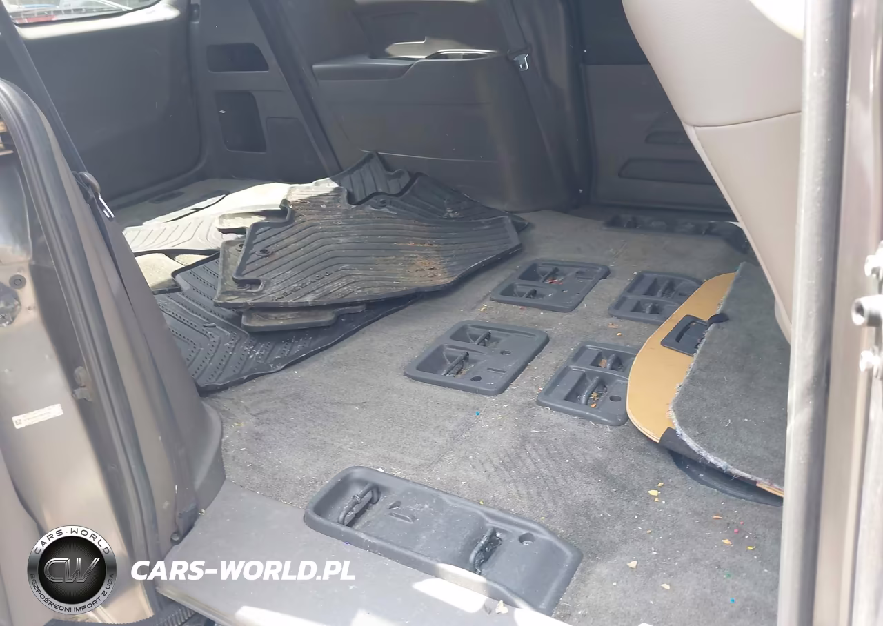 2015 Honda Odyssey Ex-L VIN:5FNRL5H64FB020282 - 8