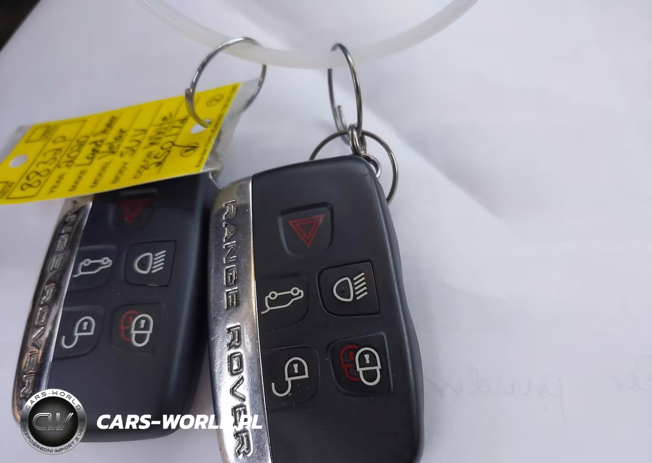 2020 Land Rover Range Rover Velar P380 R-Dynamic Hse VIN:SALYM2EV7LA250172 - 11