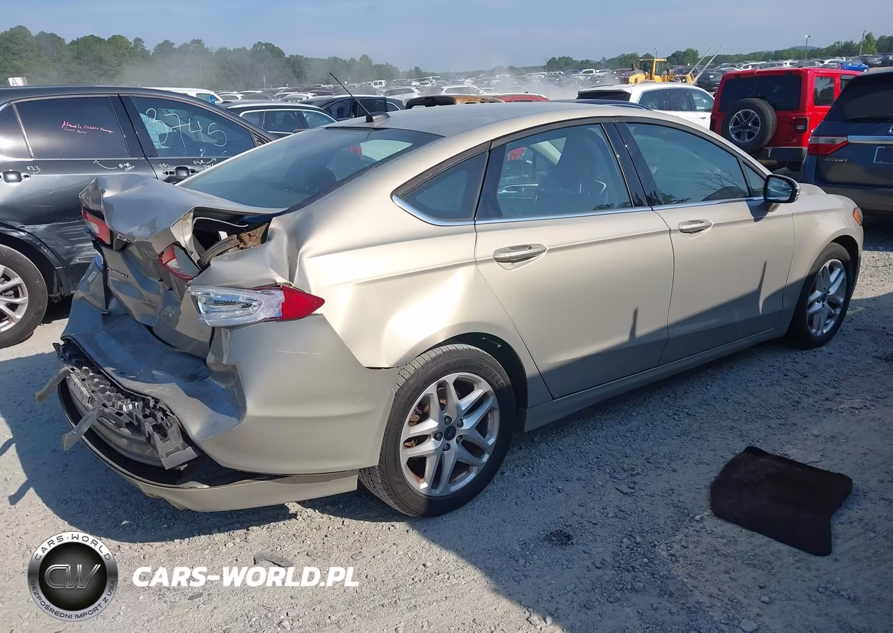 2015 Ford Fusion Se VIN:3FA6P0H73FR302016 - 4