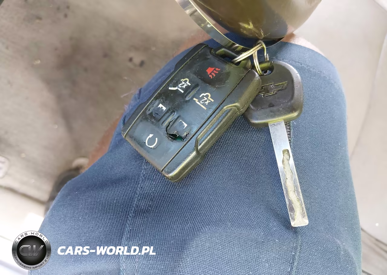 2019 Chevrolet Suburban Lt VIN:1GNSCHKC8KR171672 - 11