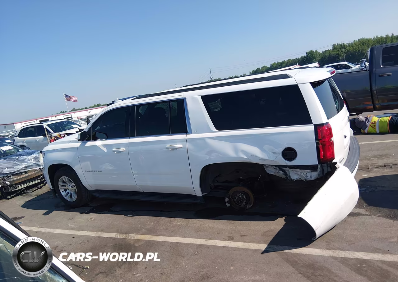 2019 Chevrolet Suburban Lt VIN:1GNSCHKC8KR171672 - 14