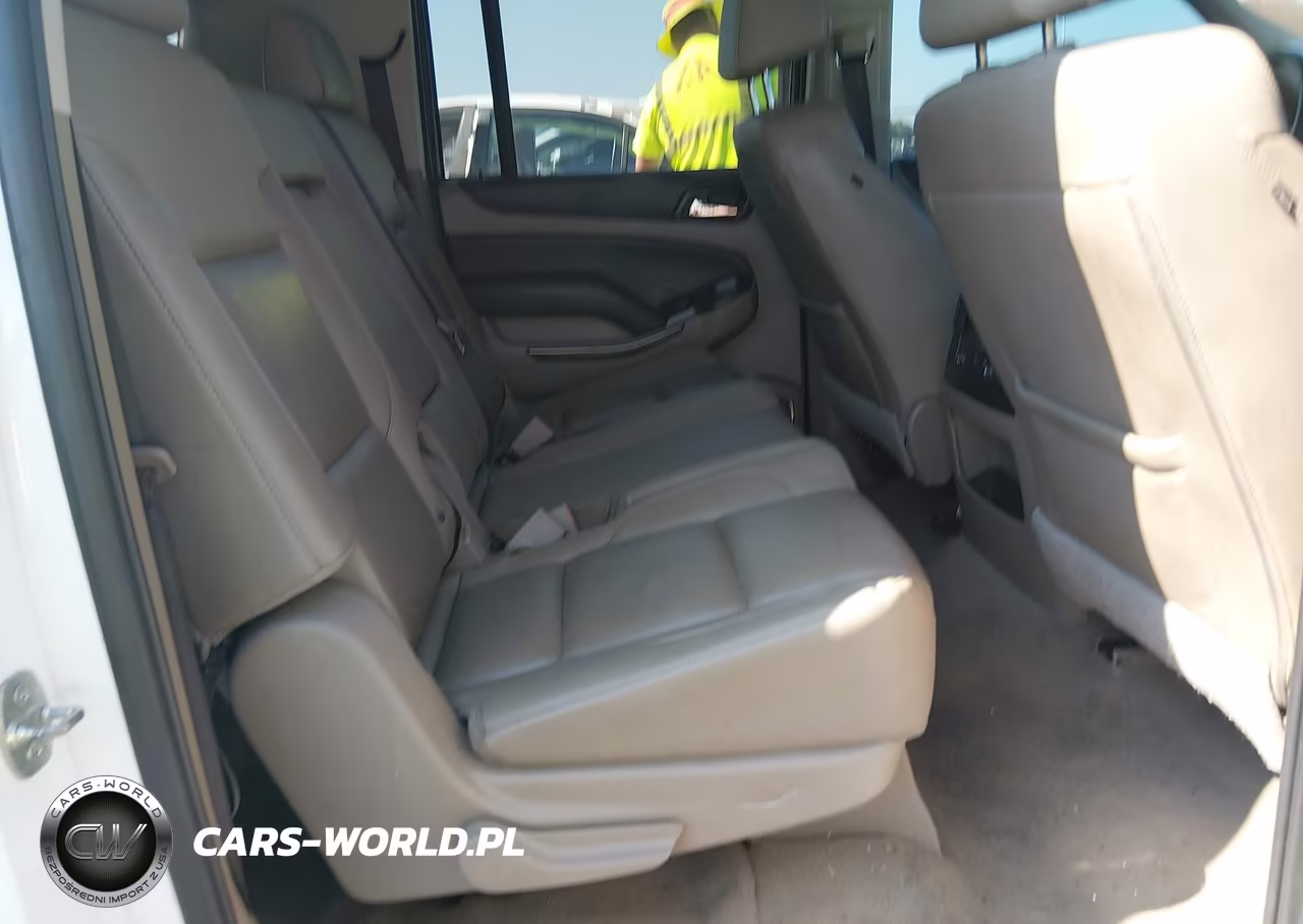 2019 Chevrolet Suburban Lt VIN:1GNSCHKC8KR171672 - 8