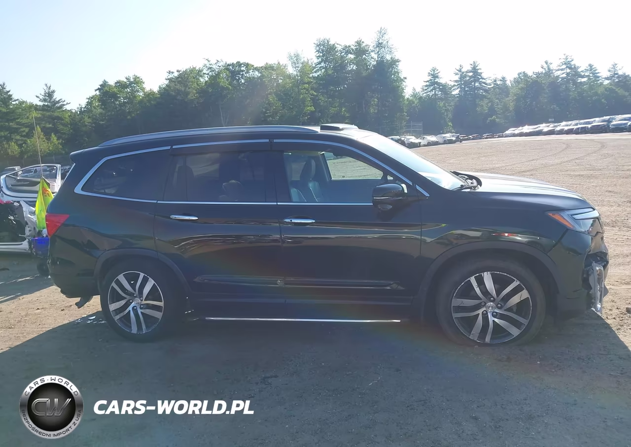 2017 Honda Pilot Touring VIN:5FNYF6H99HB035785 - 12