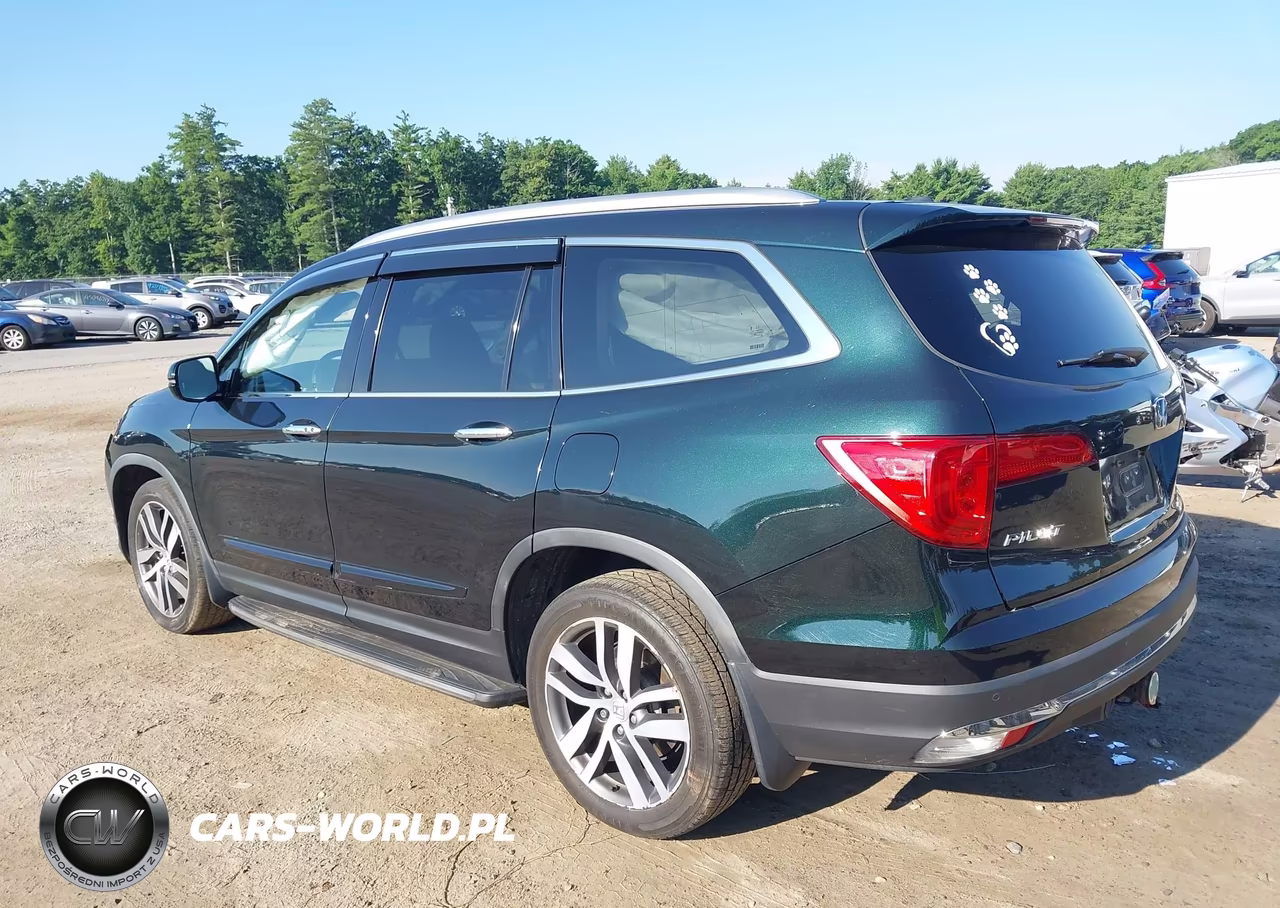 2017 Honda Pilot Touring VIN:5FNYF6H99HB035785 - 3
