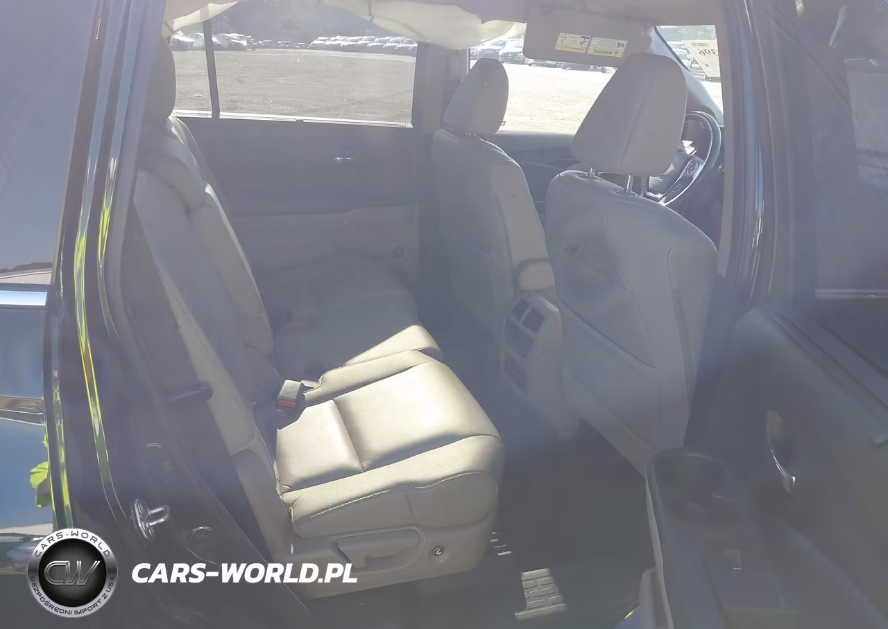 2017 Honda Pilot Touring VIN:5FNYF6H99HB035785 - 8