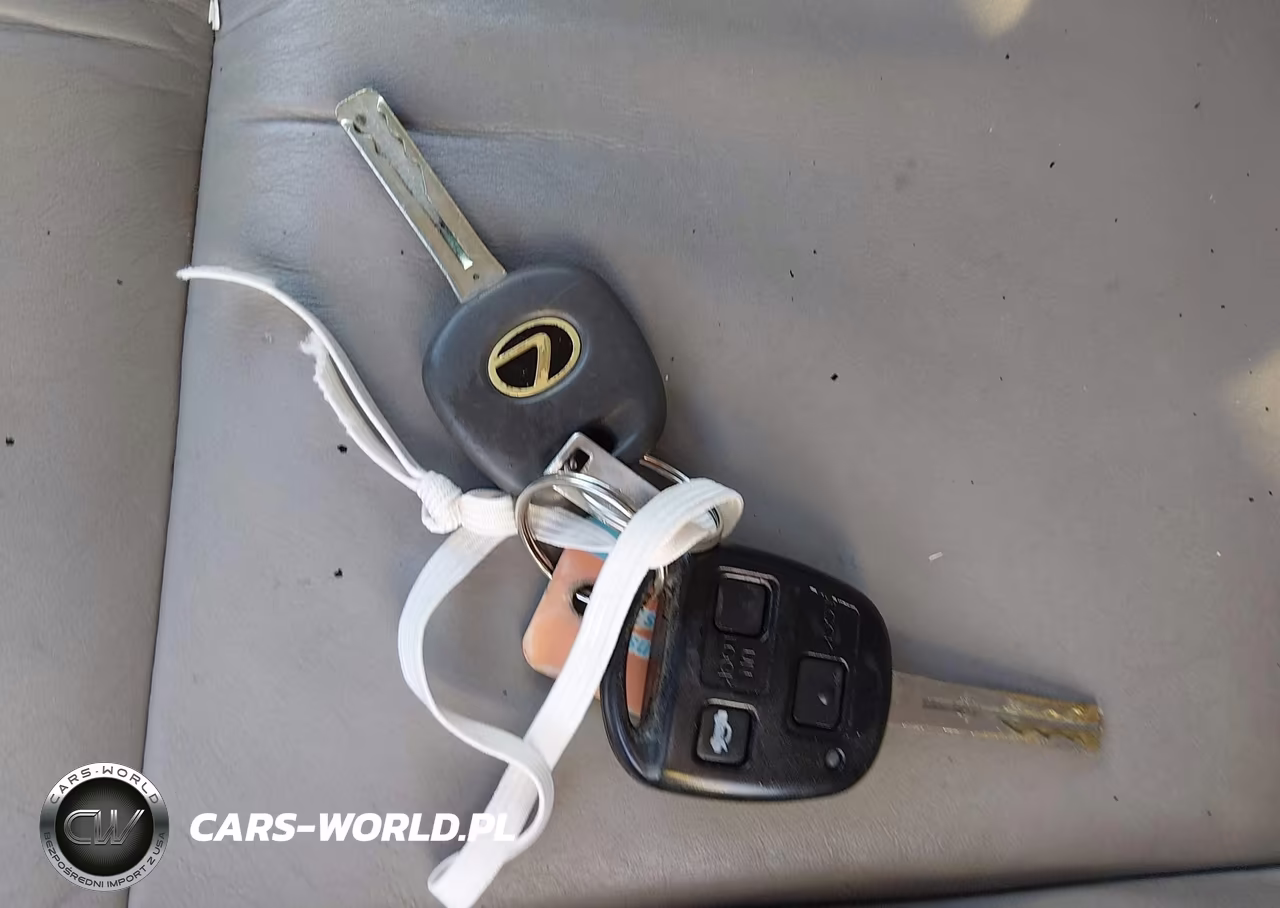 2004 Lexus Es 330 VIN:JTHBA30GX45025077 - 11