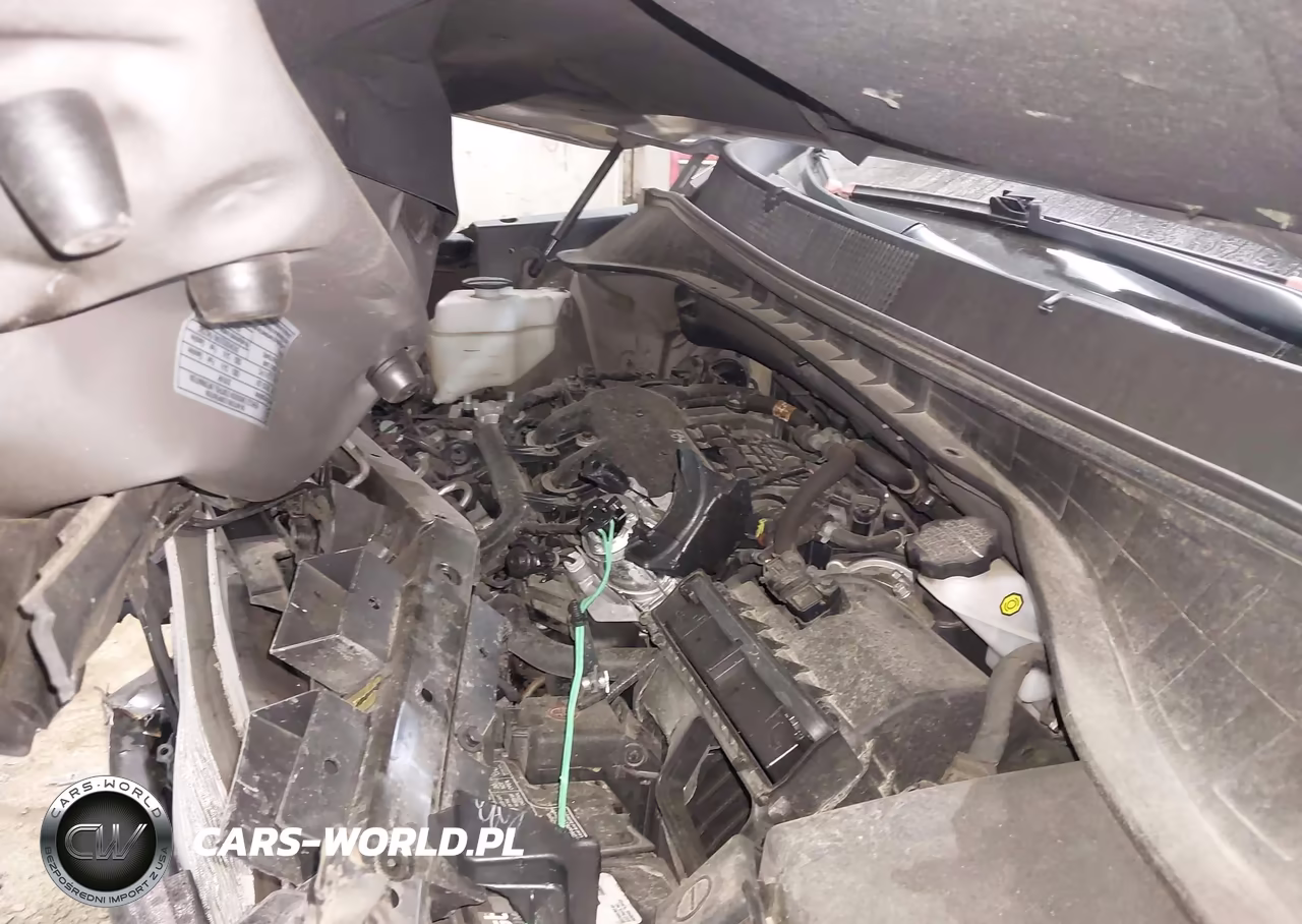 2018 Kia Sorento 3.3L Ex VIN:5XYPHDA59JG411563 - 10