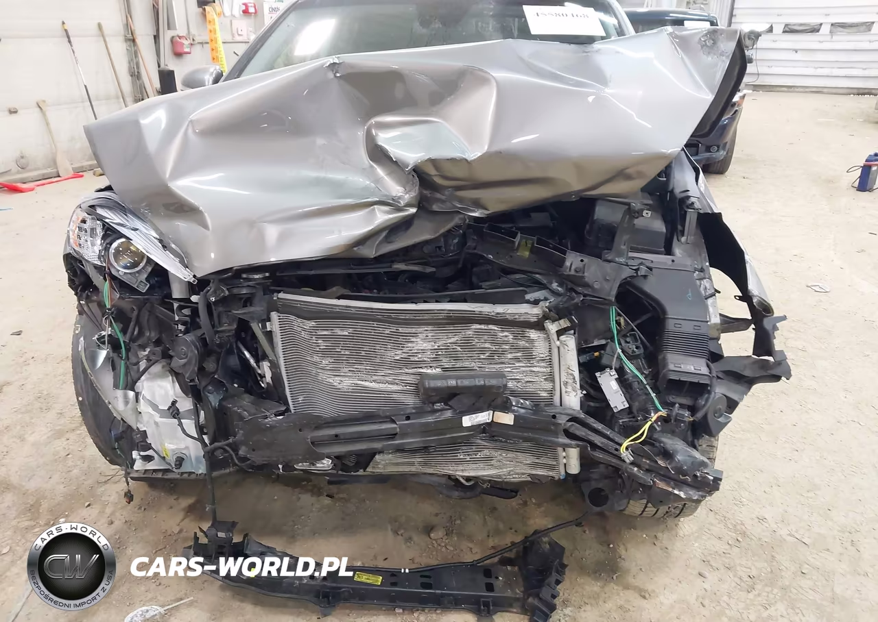 2018 Kia Sorento 3.3L Ex VIN:5XYPHDA59JG411563 - 6
