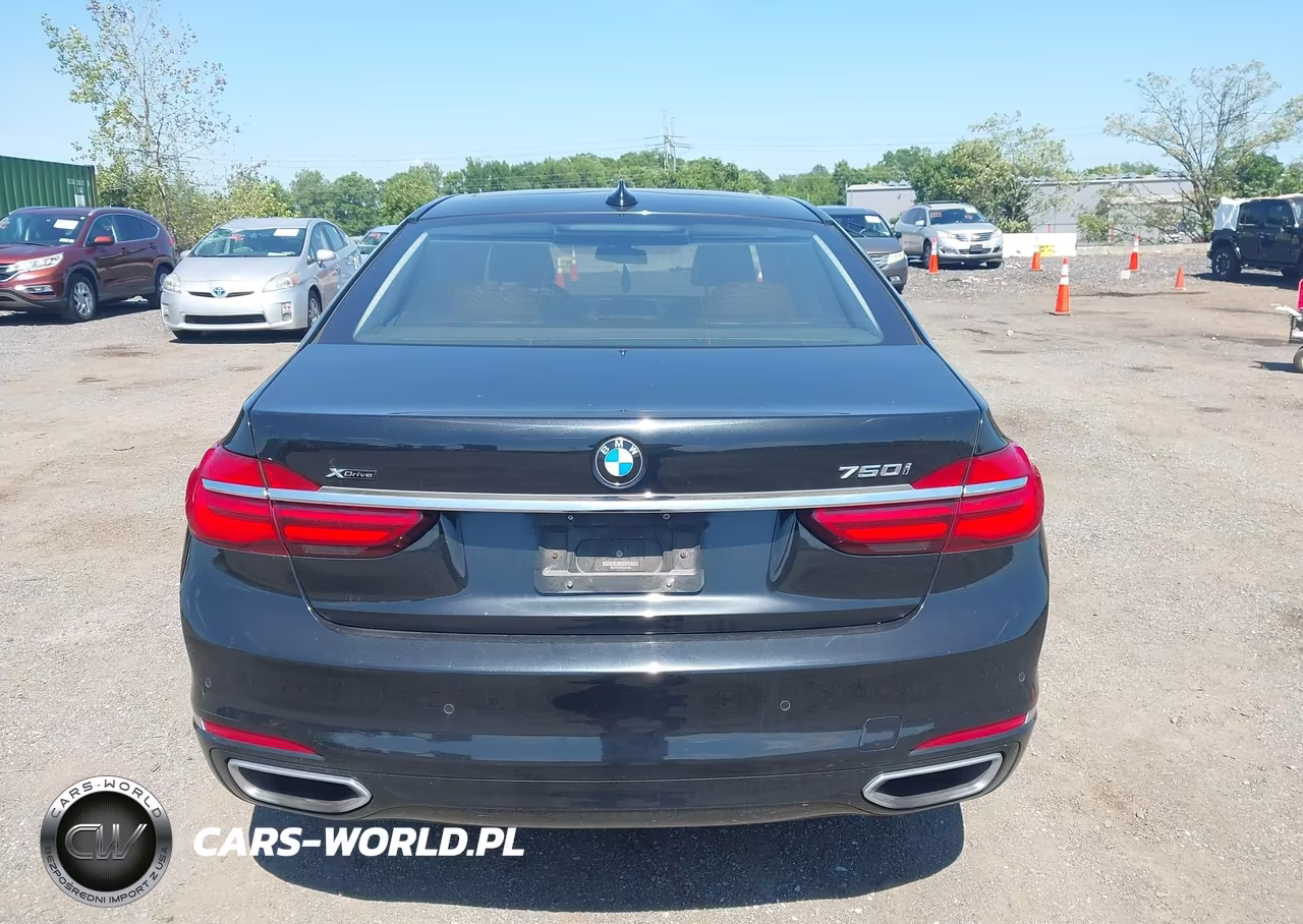 2017 BMW Alpina B7 xDrive VIN:WBA7F2C57HG421360 - 16