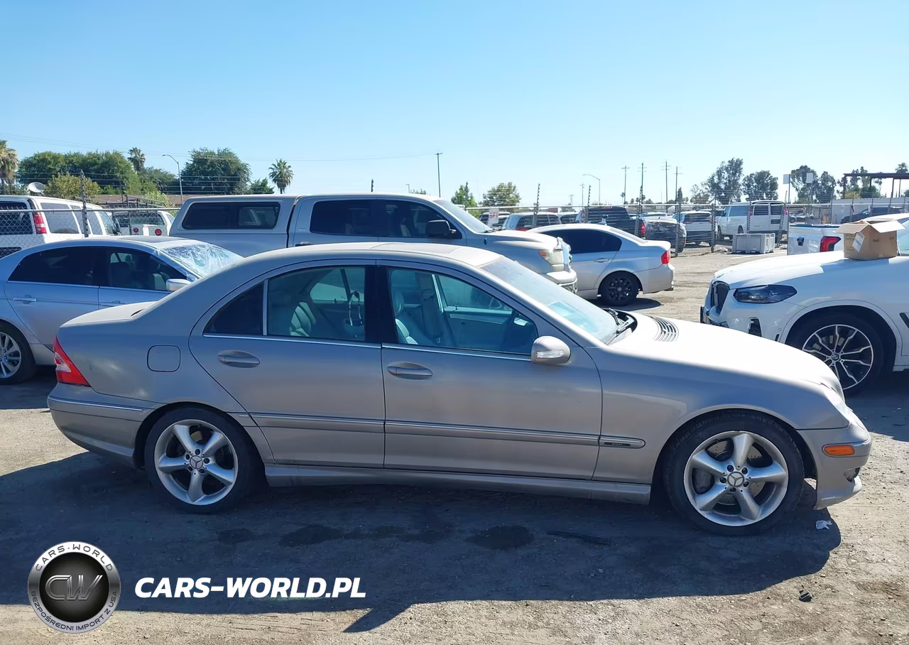 2005 Mercedes-Benz C 230 Kompressor Sport VIN:WDBRF40J75F624239 - 13