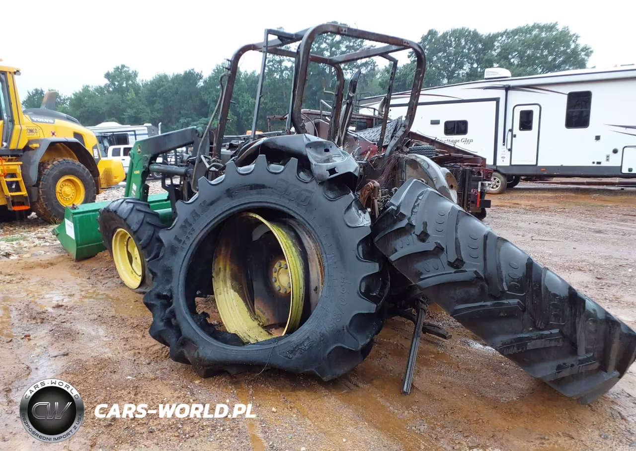 2015 John Deere 6330 Tractor VIN:1L06330XLBH701776 - 3