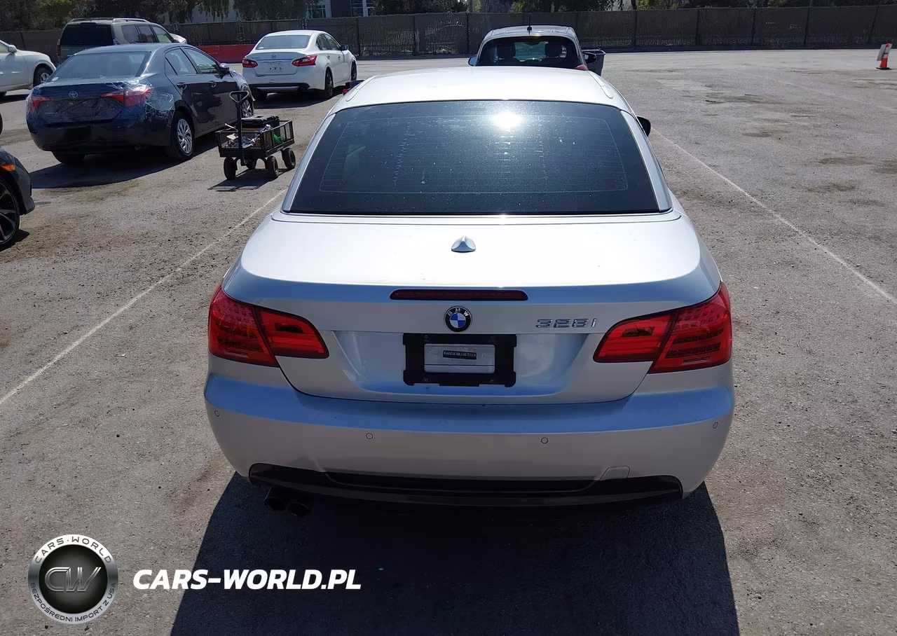 2011 BMW 328I VIN:WBADW7C57BE543185 - 17
