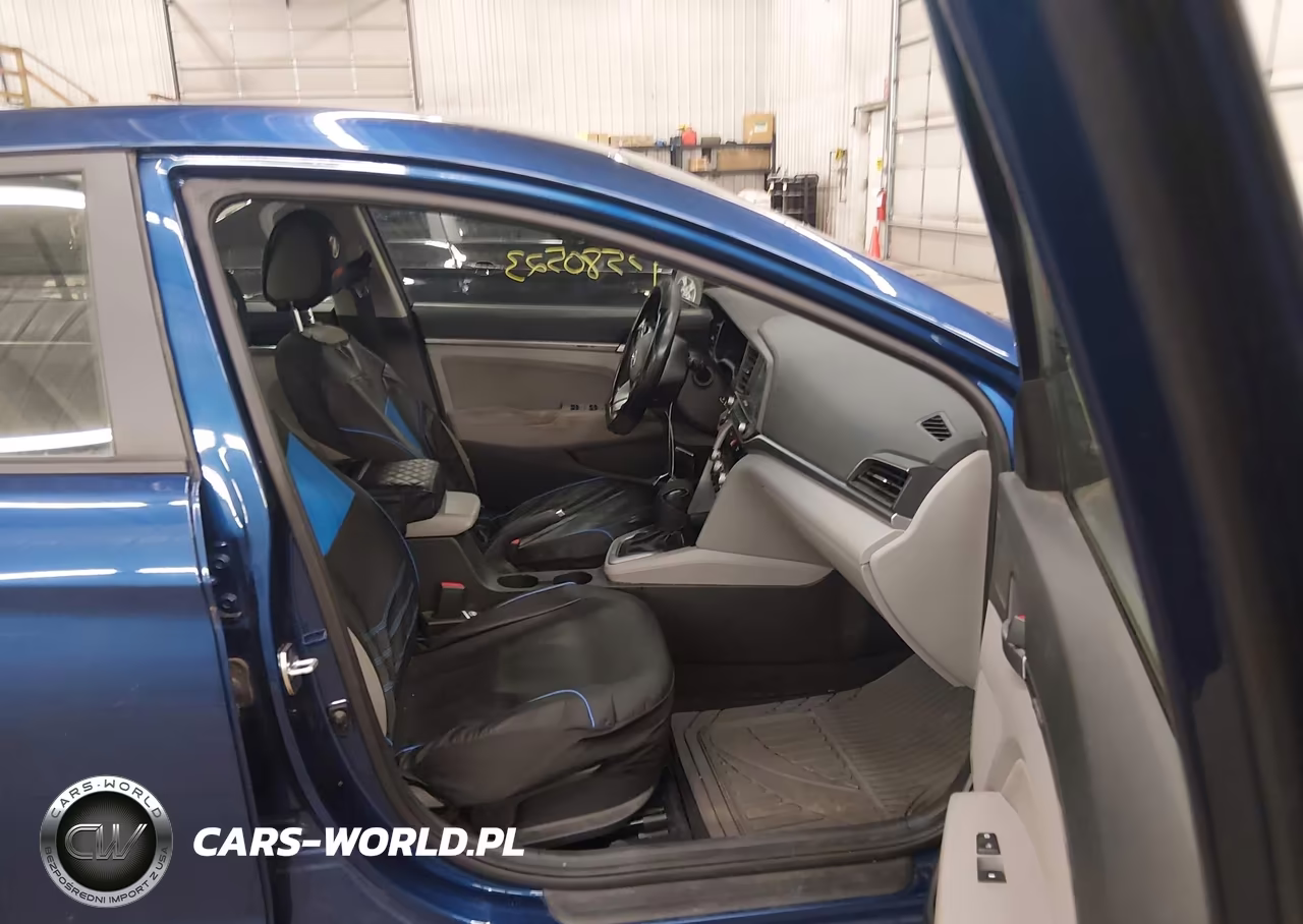 2019 Hyundai Elantra Value Edition VIN:5NPD84LF8KH479291 - 5