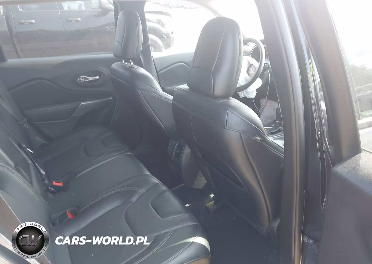 2022 Jeep Cherokee Latitude Lux 4X4 VIN:1C4PJMMX3ND535981 - 8