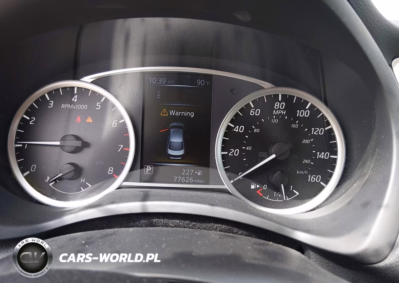 2018 Nissan Sentra Sr VIN:3N1AB7AP3JY255822 - 7