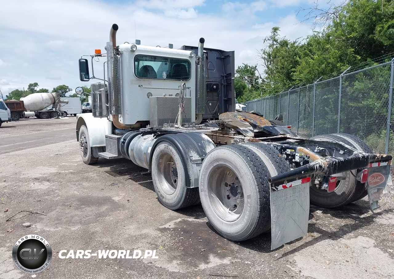 2017 Peterbilt 389 VIN:1XPXD79X8HD391316 - 3