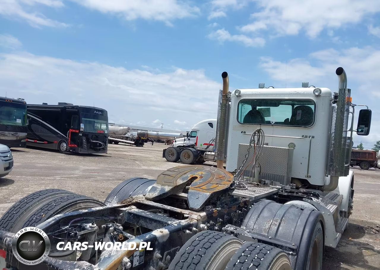 2017 Peterbilt 389 VIN:1XPXD79X8HD391316 - 4