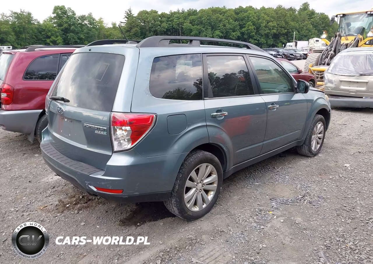2011 Subaru Forester 2.5X Premium VIN:JF2SHADC7BH746480 - 4
