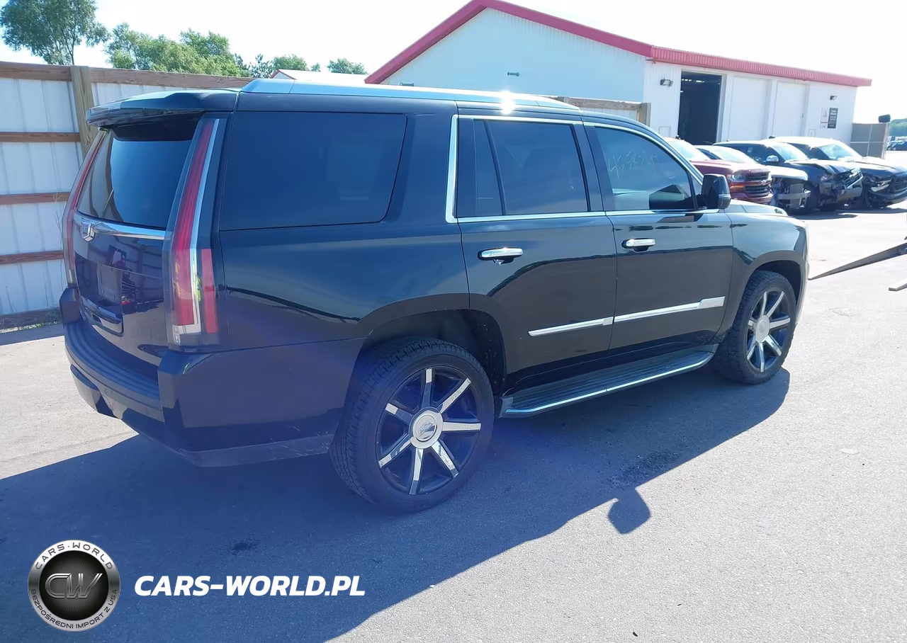 2015 Cadillac Escalade Luxury VIN:1GYS4MKJ0FR544202 - 4
