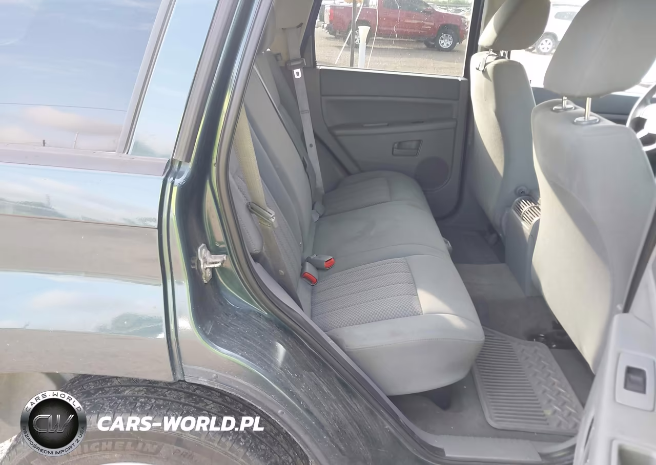 2005 Jeep Grand Cherokee Laredo VIN:1J4GS48K05C539188 - 8