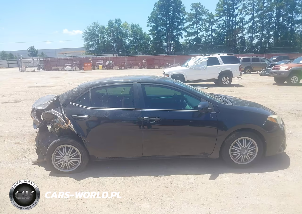 2015 Toyota Corolla Le VIN:5YFBURHE7FP256927 - 14
