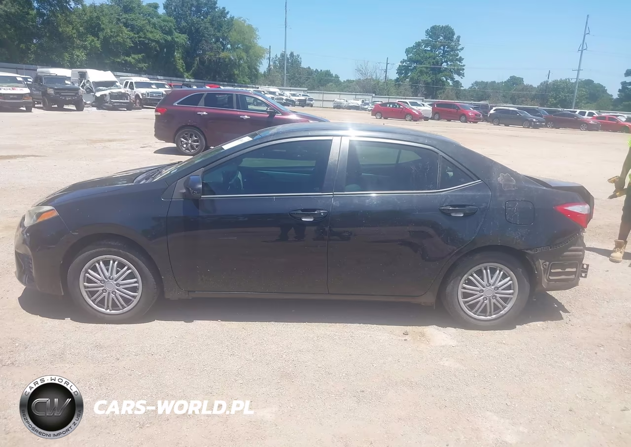 2015 Toyota Corolla Le VIN:5YFBURHE7FP256927 - 15