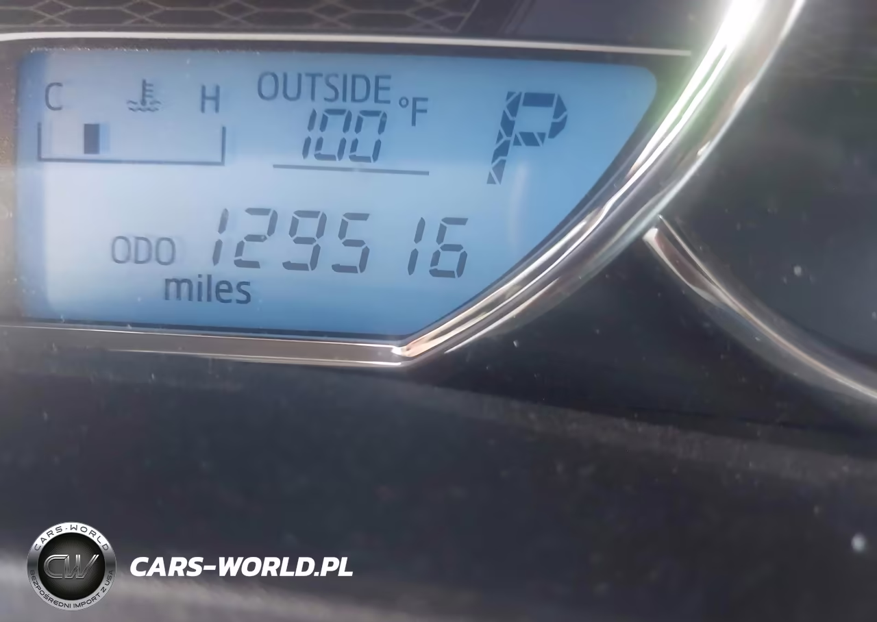 2015 Toyota Corolla Le VIN:5YFBURHE7FP256927 - 16