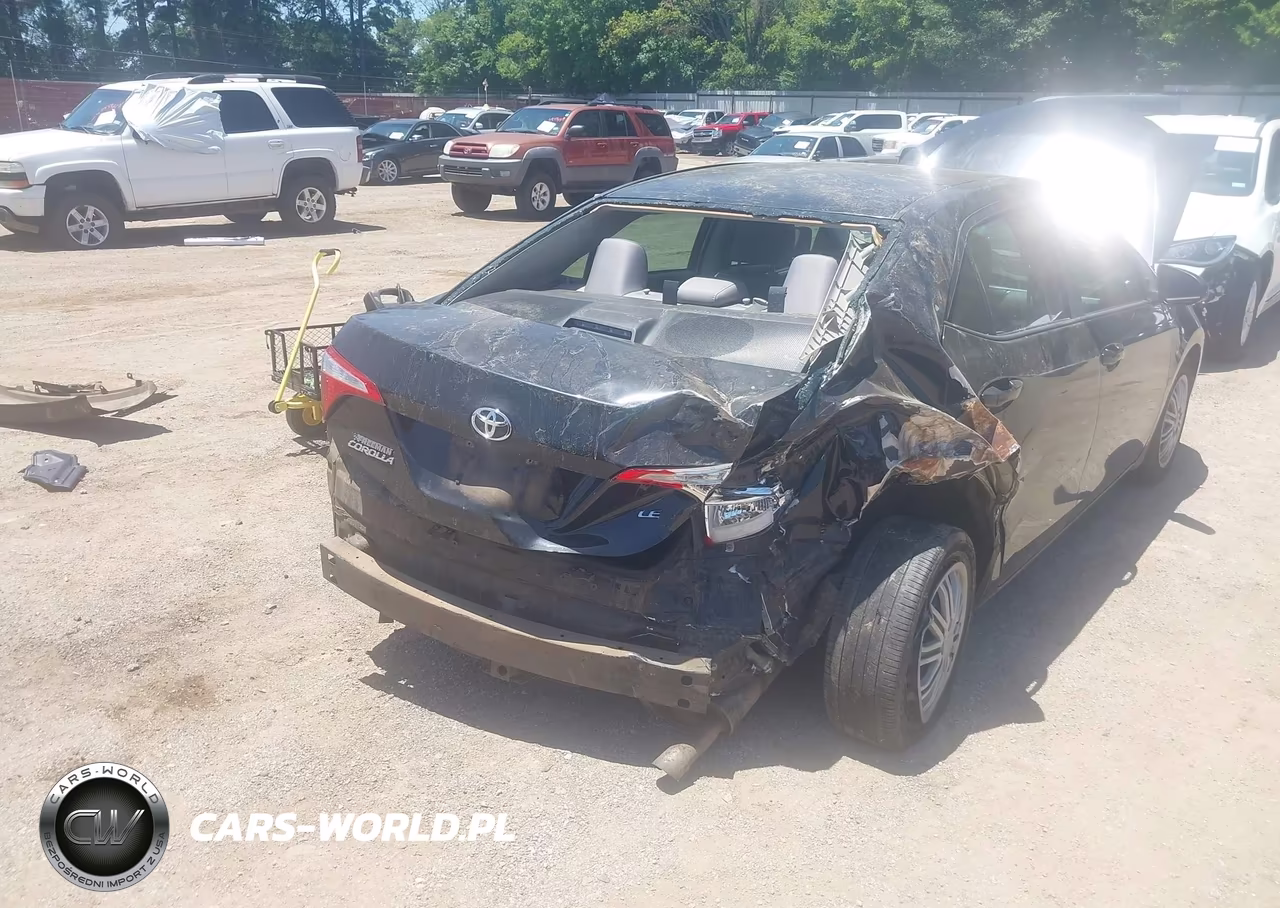 2015 Toyota Corolla Le VIN:5YFBURHE7FP256927 - 6