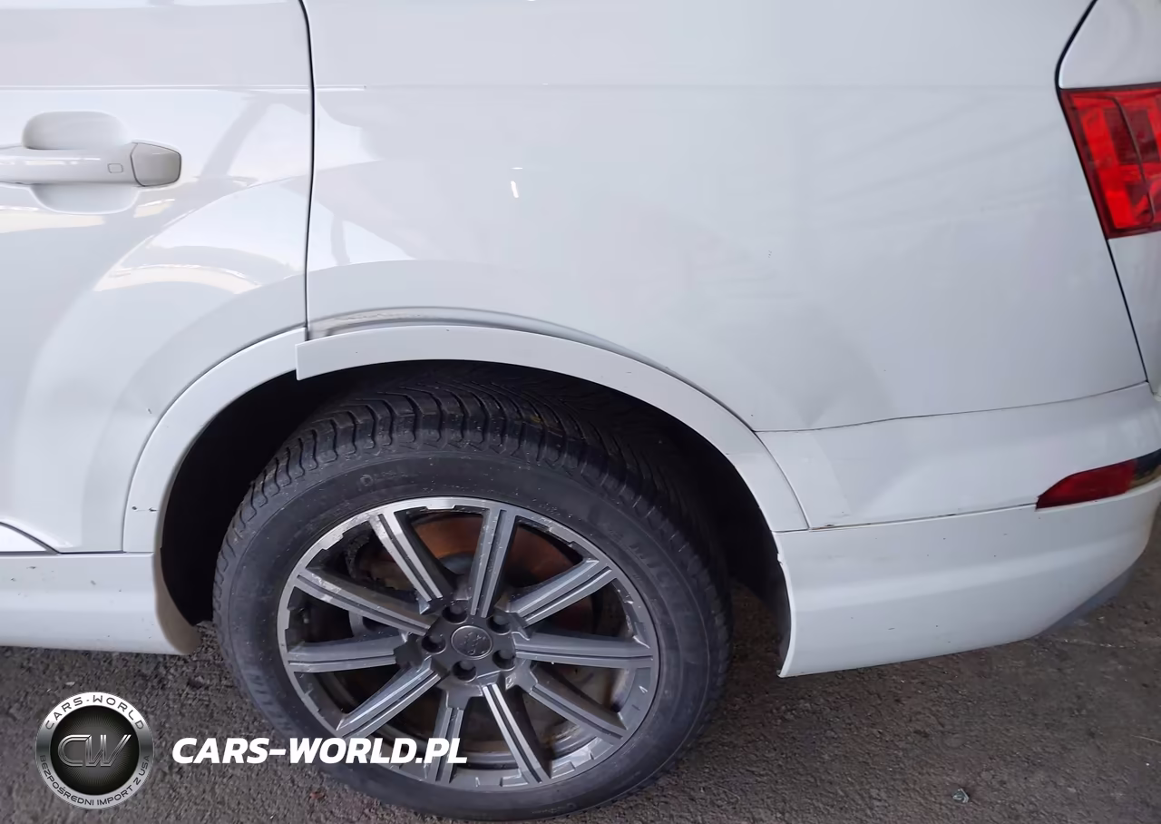 2018 Audi Q7 2.0T Premium VIN:WA1LHAF75JD018983 - 18