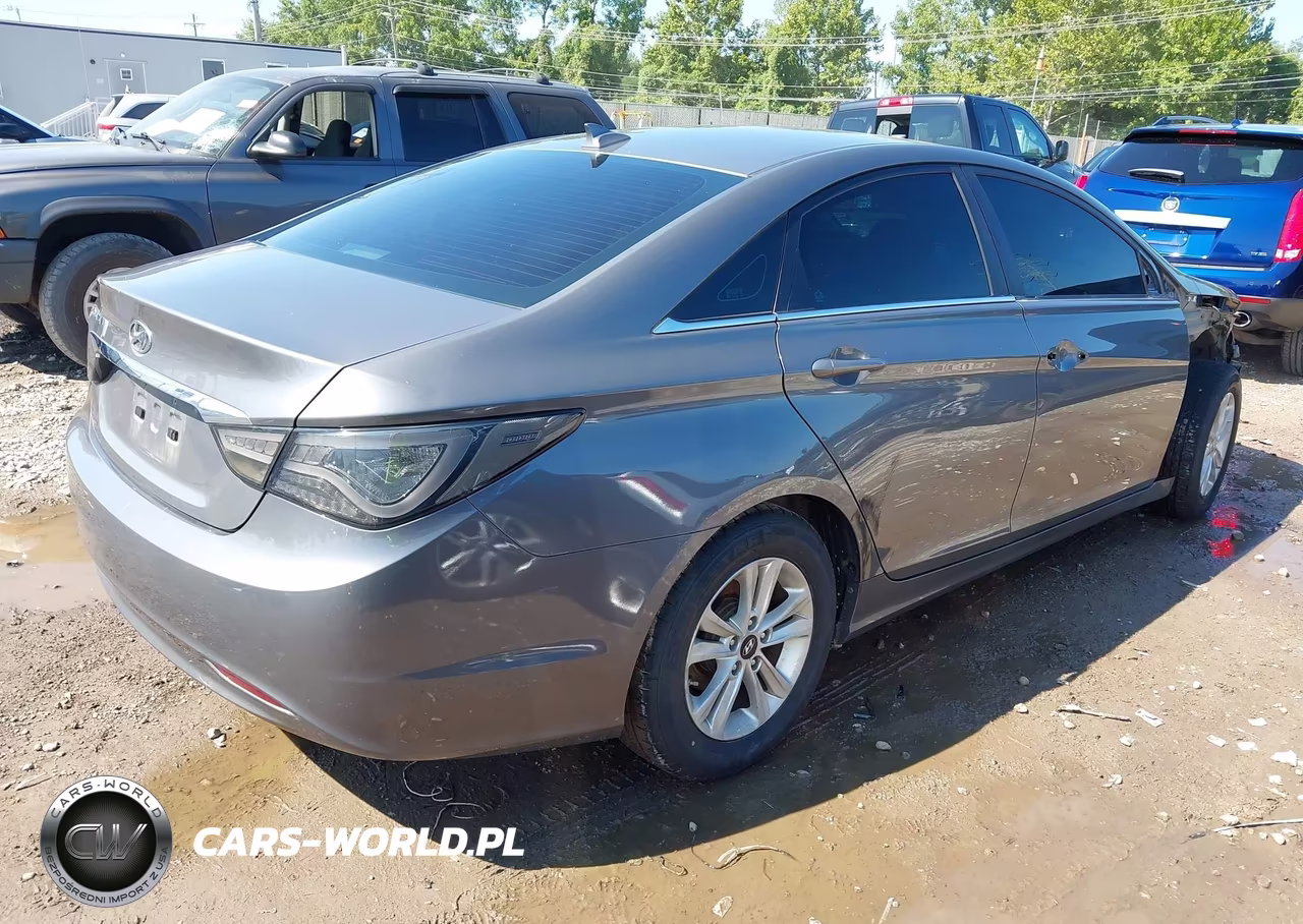 2013 Hyundai Sonata Gls VIN:5NPEB4AC9DH516916 - 4