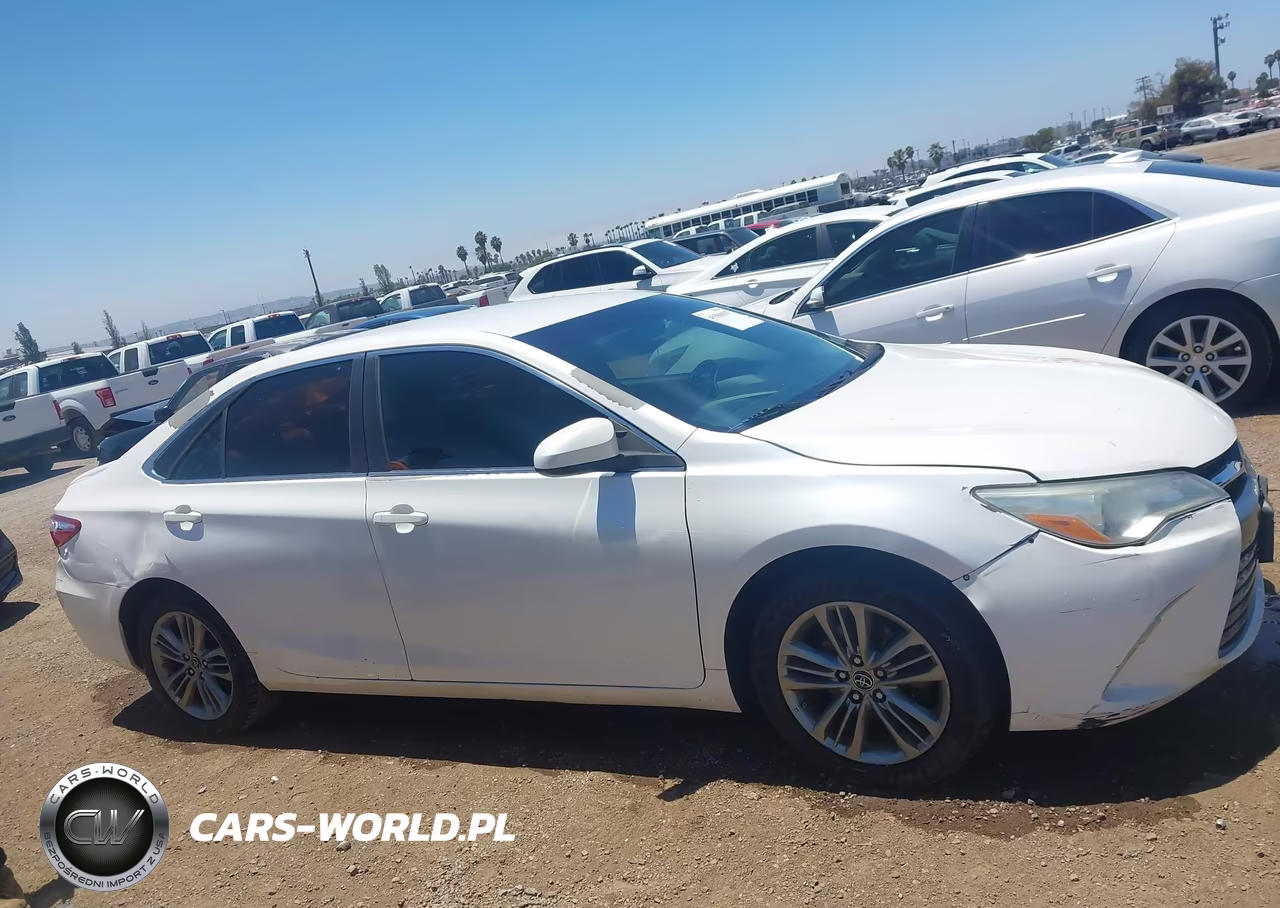 2015 Toyota Camry Se VIN:4T1BF1FK7FU023312 - 13