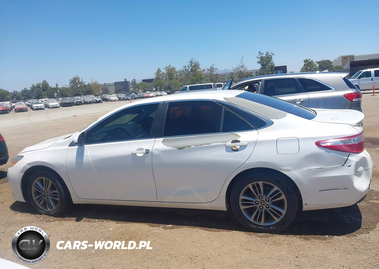 2015 Toyota Camry Se VIN:4T1BF1FK7FU023312 - 14