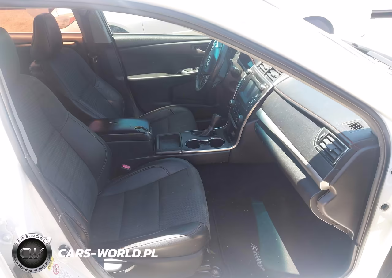 2015 Toyota Camry Se VIN:4T1BF1FK7FU023312 - 5