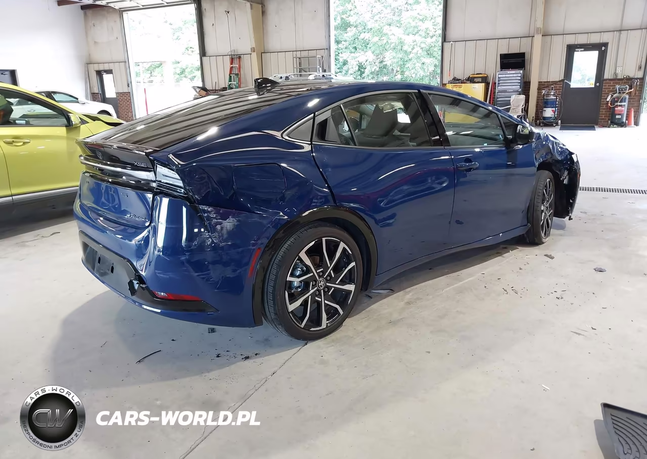2024 Toyota Prius Prime Xse Premium VIN:JTDACACU8R3034683 - 4