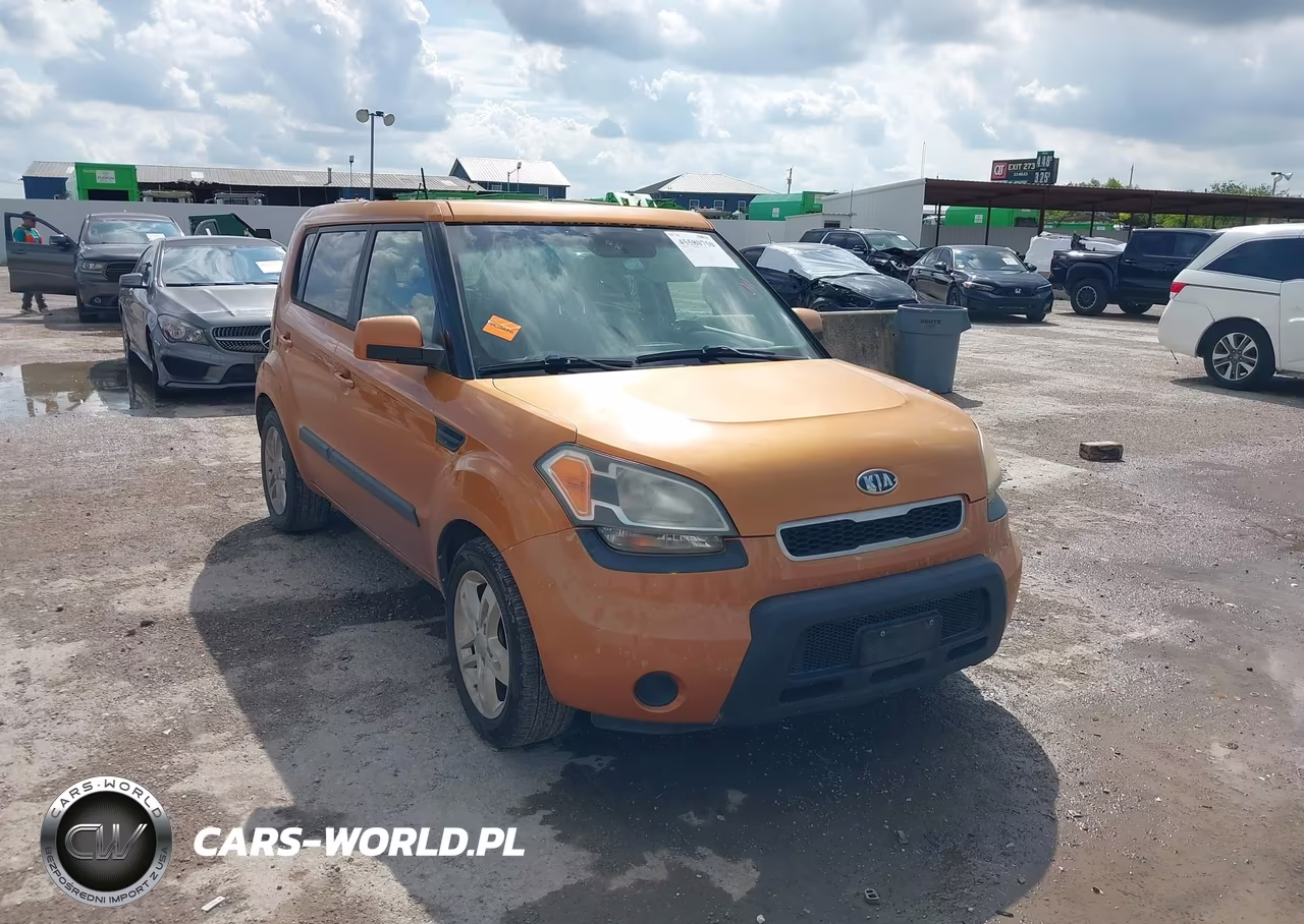 2011 Kia Soul +