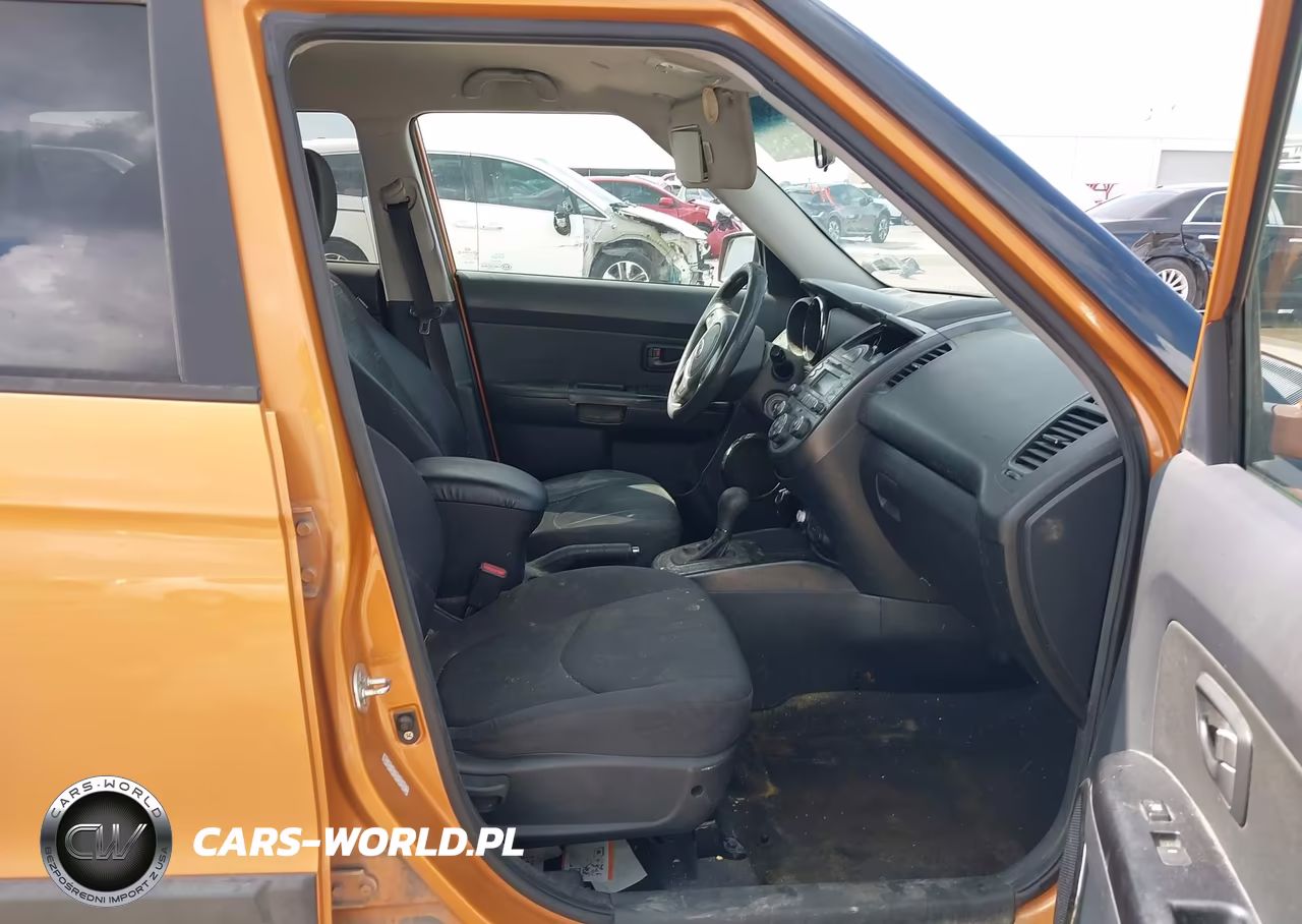 2011 Kia Soul + VIN:KNDJT2A26B7234676 - 5