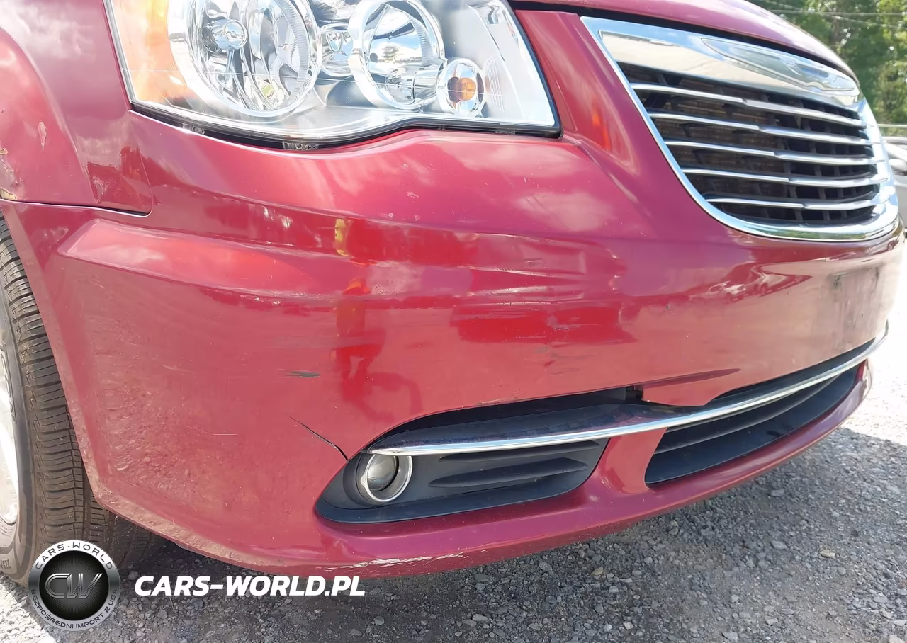 2015 Chrysler Town & Country Touring VIN:2C4RC1BG3FR588280 - 13