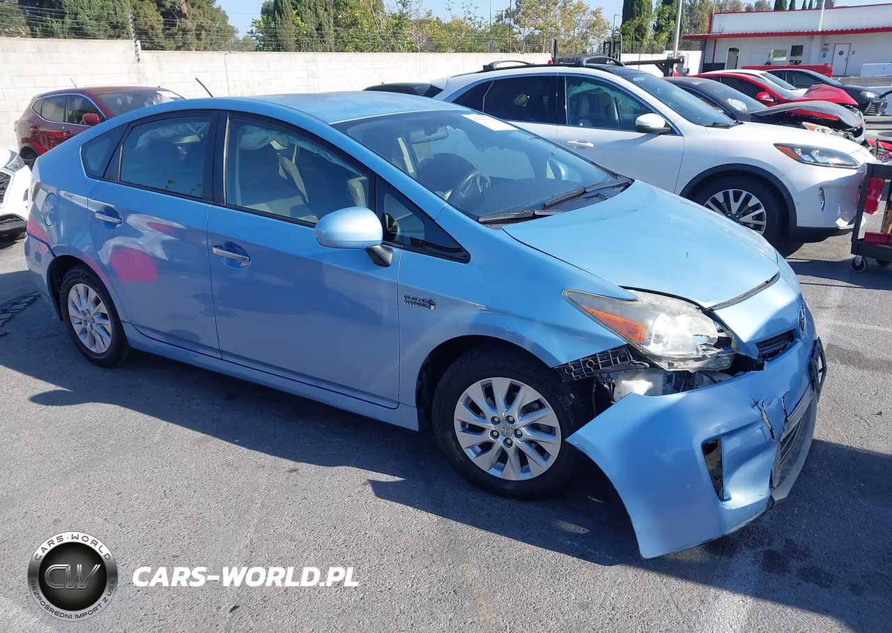 2014 Toyota Prius Plug-In – zdjęcie 1 z 18