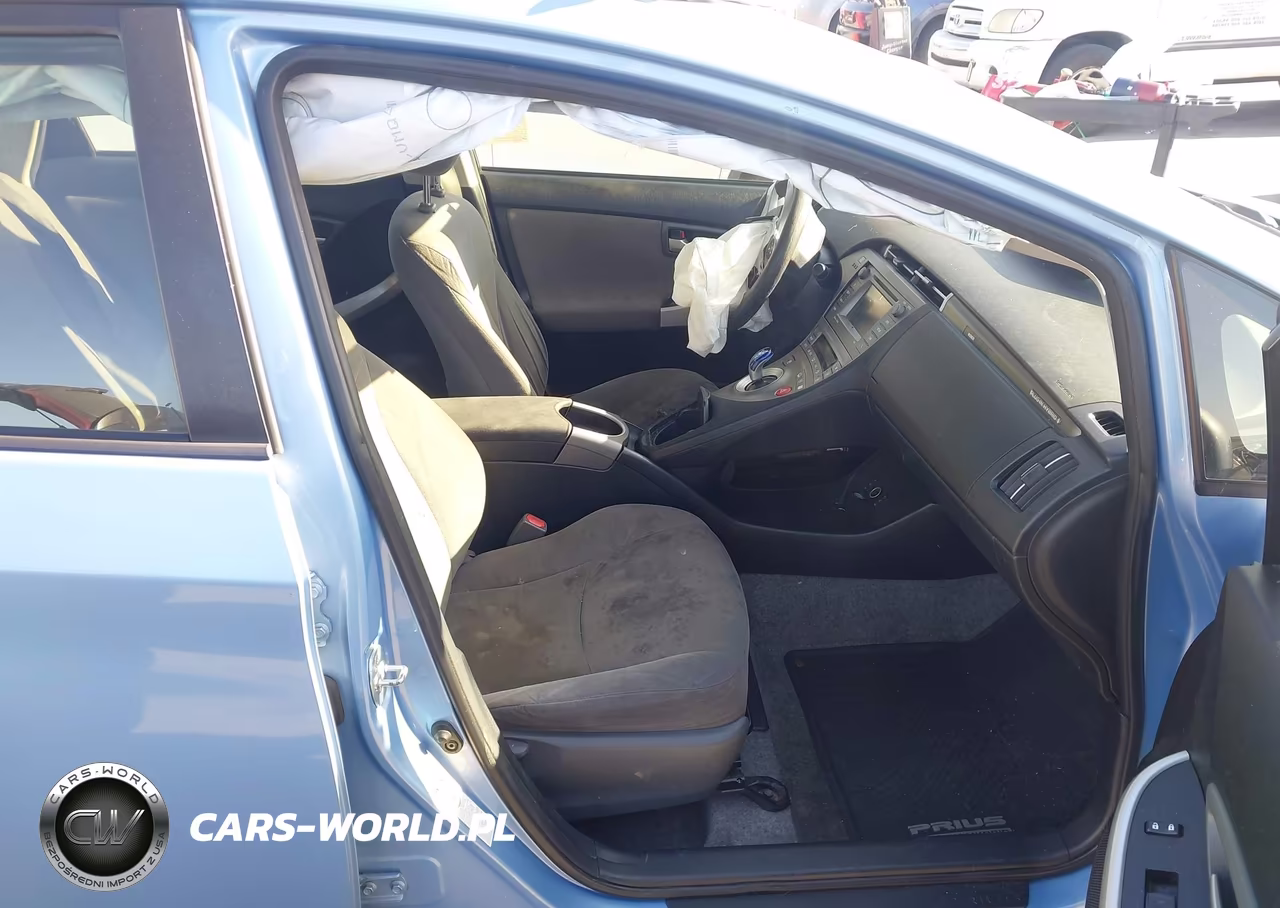 2014 Toyota Prius Plug-In VIN:JTDKN3DP5E3053236 - 5