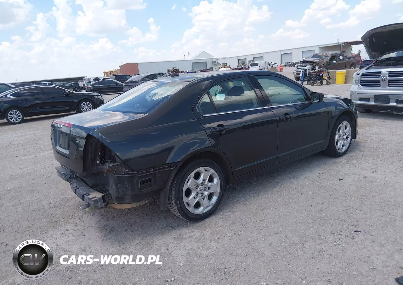 2010 Ford Fusion Se VIN:3FAHP0HA3AR132446 - 4