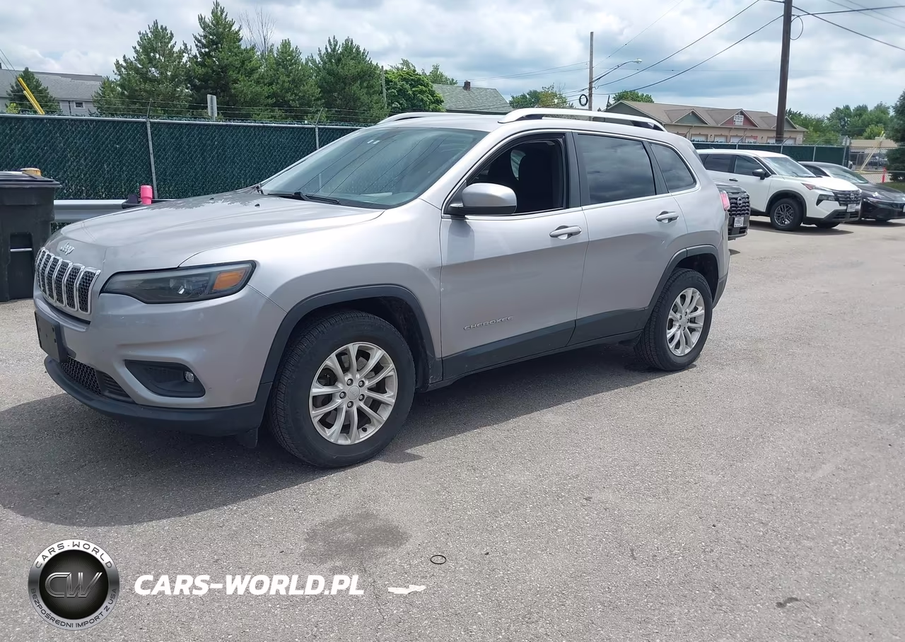 2019 Jeep Cherokee Latitude 4X4 VIN:1C4PJMCBXKD449472 - 2